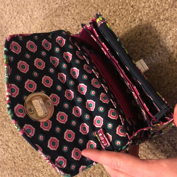 Vera Bradley Wristlet - Picture 3 of 4